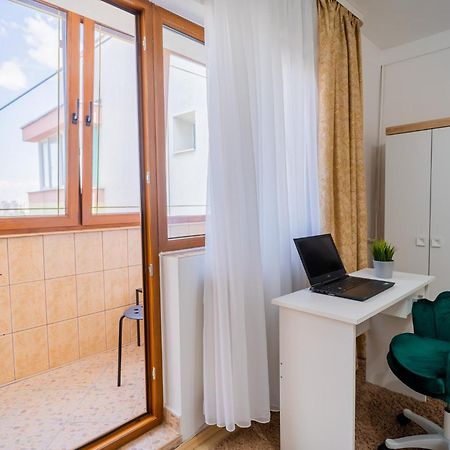 Serene 1Br Apartment With Workspace Bucureşti Exterior foto