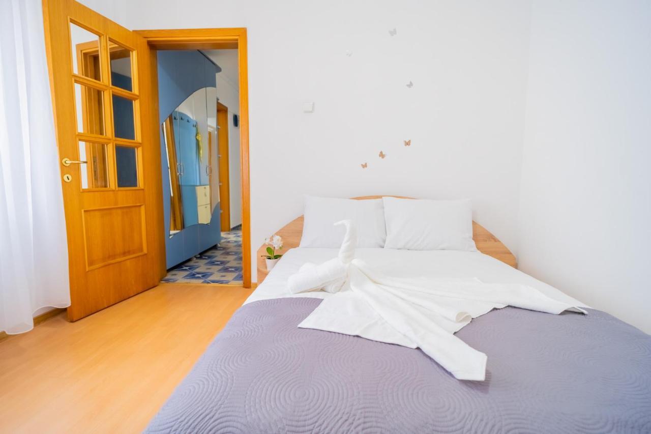 Serene 1Br Apartment With Workspace Bucureşti Exterior foto
