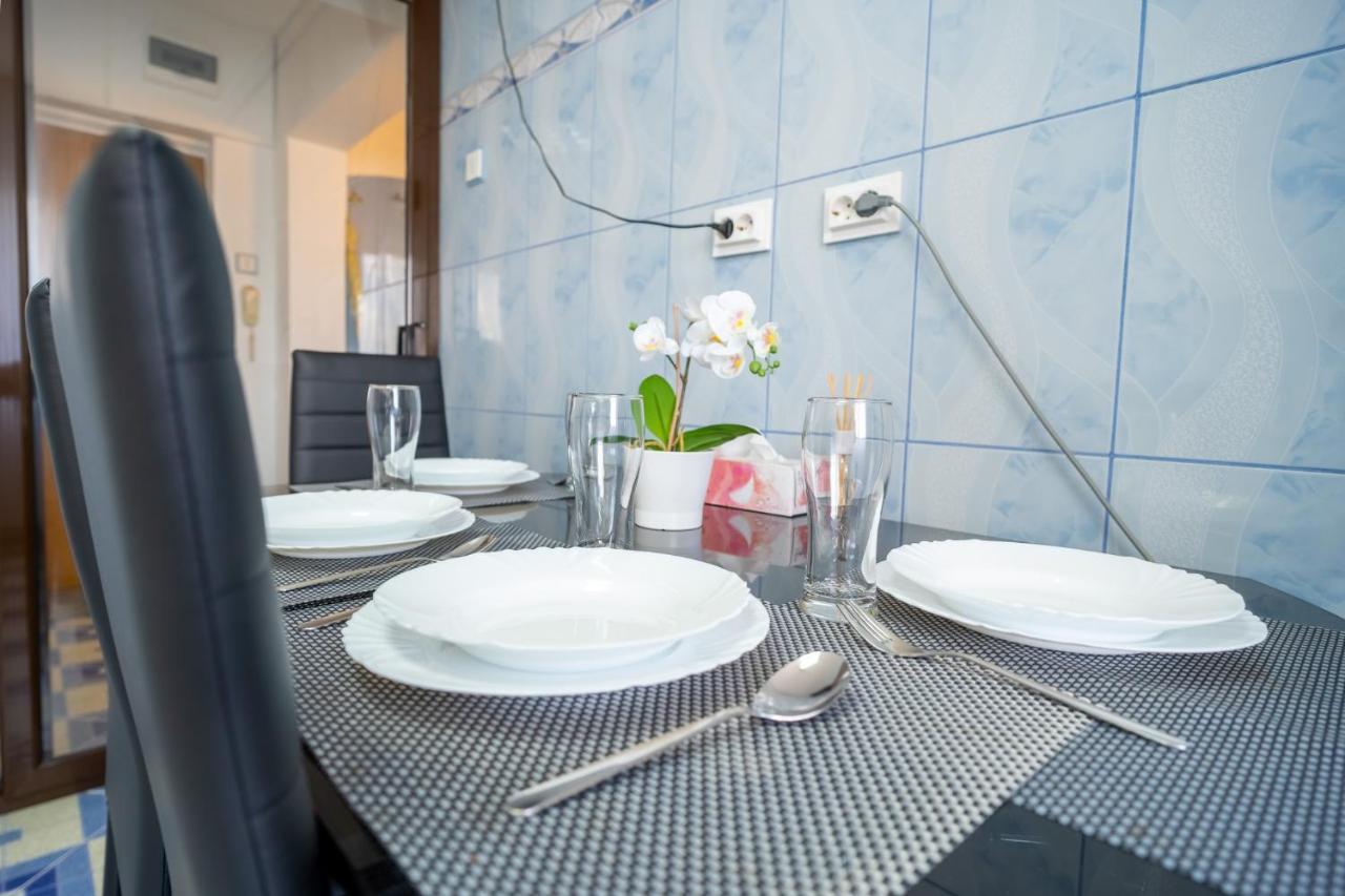 Serene 1Br Apartment With Workspace Bucureşti Exterior foto